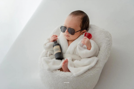 金昌孕妇肚脐眼突出来